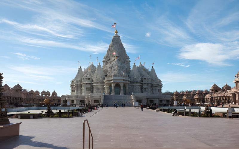 Gujarat Glory: From Palaces to Pilgrimage